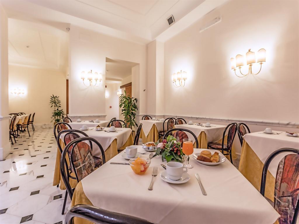 Raeli Hotel Noto Róma Kültér fotó