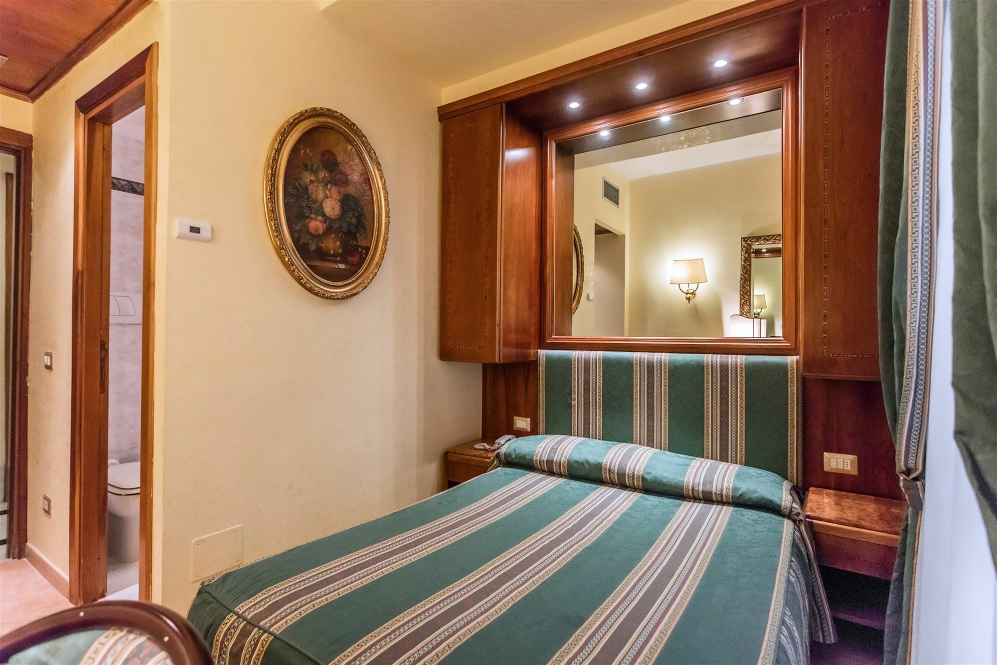 Raeli Hotel Noto Róma Kültér fotó